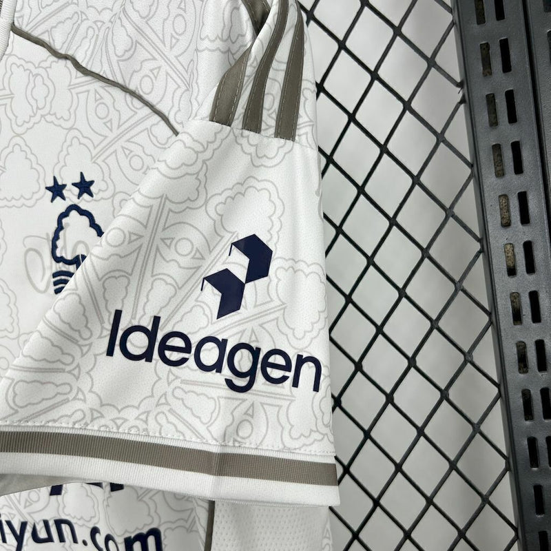 Camisa Nottingham Forest 2 - 25/26